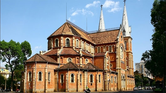  Nhà thờ Đức Bà Sài Gòn